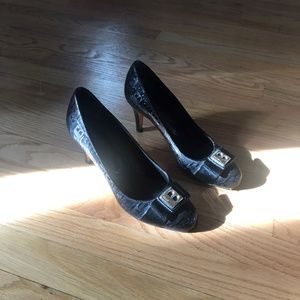 Bally Black Leather Pumps size 7.5 (fits an 8.5)